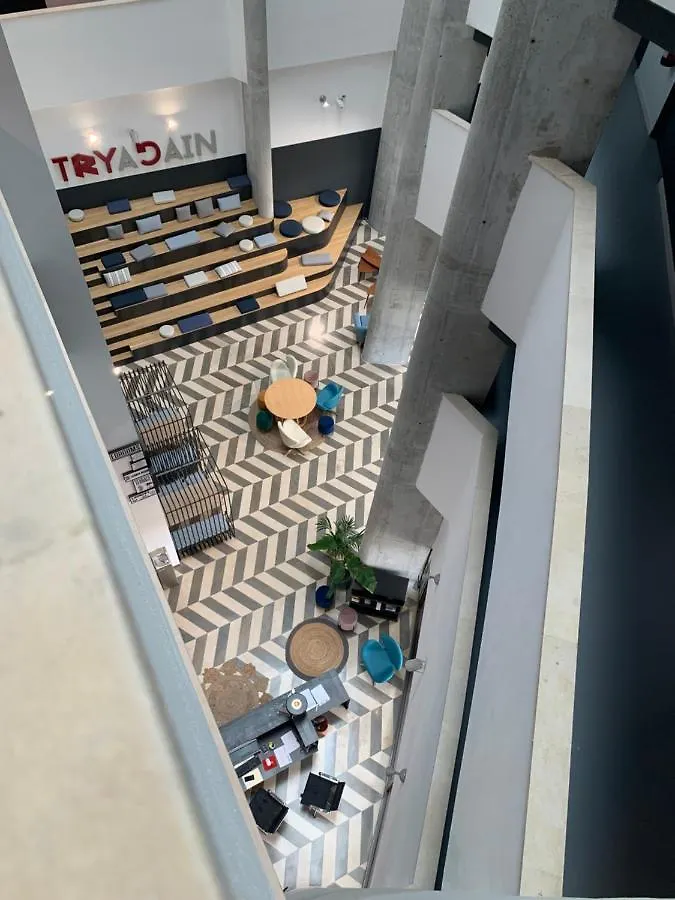Residencia De Estudiantes Xior Malaga Teatinos Solo Estudiantes Apartment