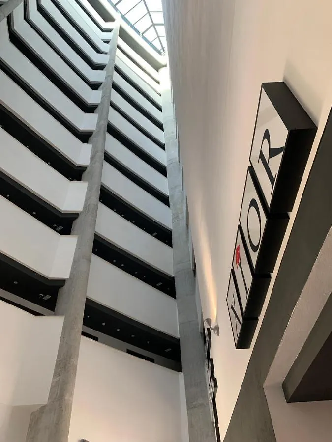 Residencia De Estudiantes Xior Malaga Teatinos Solo Estudiantes Apartment